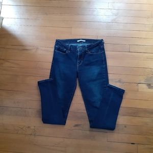 😯 SALE Levi's 711 jeans